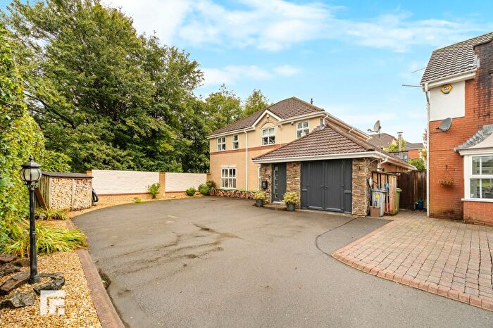 4 Bedroom Detached House For Sale In Maes Y Fioled, Morganstown, Cardiff, CF15