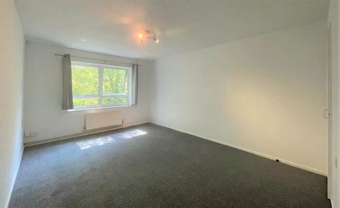 1 Bedroom Flat To Rent In Chestnut Avenue, Exeter, EX2