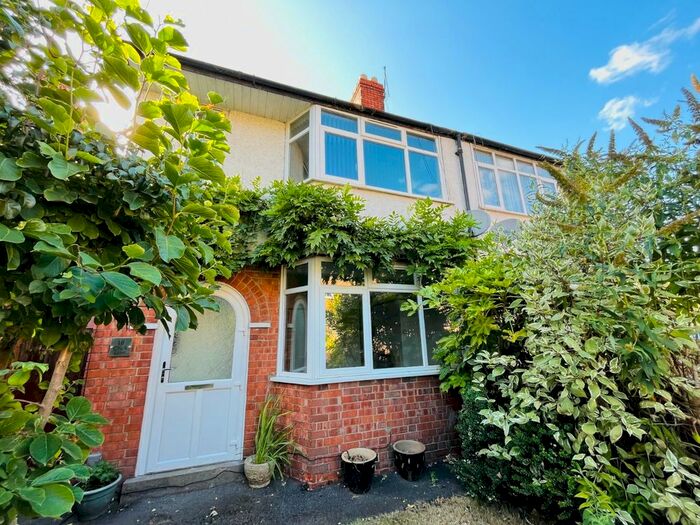 3 Bedroom End Of Terrace House To Rent In Chalk Lane, Northampton, NN1