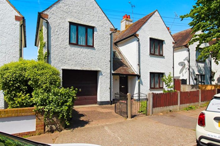 4 Bedroom House For Sale In Stanley Road, Herne Bay, CT6