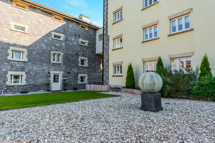 3 Bedroom Maisonette To Rent In Oakhill, Old Brewery, BA3