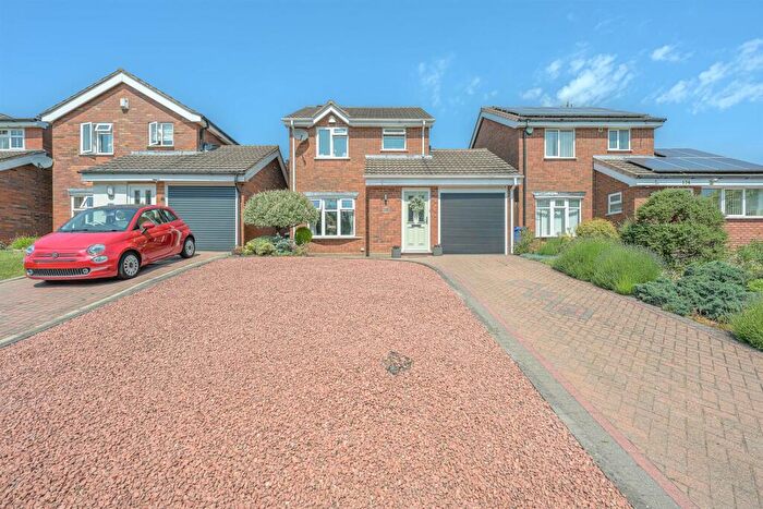 3 Bedroom Detached House For Sale In Stamford Road, Brierley Hill, DY5