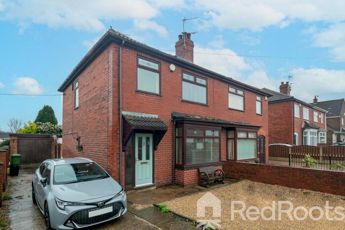3 Bedroom Semi-Detached House To Rent In Minsthorpe Lane, South Elmsall, Pontefract, West Yorkshire, WF9