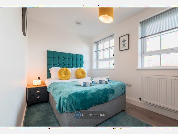 2 Bedroom Flat To Rent In Atlantic Mansions, Southampton, SO14