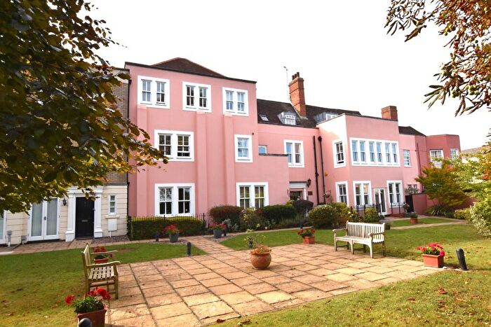 2 Bedroom Apartment For Sale In Hillsleigh Mews, East Hill, Colchester, CO1