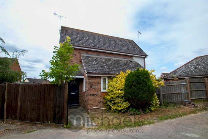 2 Bedroom Semi-Detached House To Rent In Victoria Gardens, Colchester, CO4