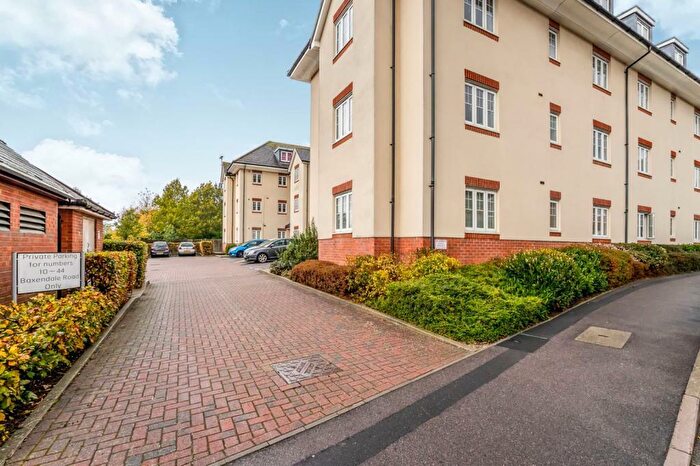 2 Bedroom Flat To Rent In Chichester, PO19