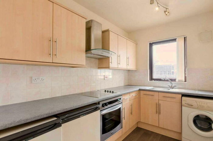 1 Bedroom Terraced House To Rent In Kinburn Street, London, SE16