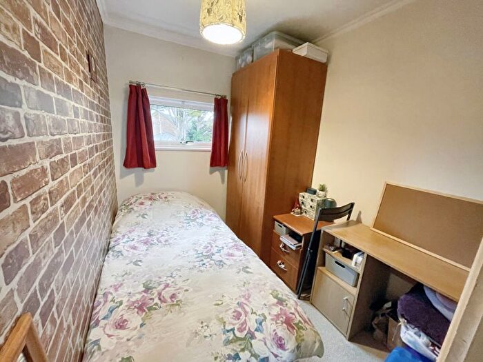 3 Bedroom Terraced House For Sale In Walkham Close, High Wycombe, HP13