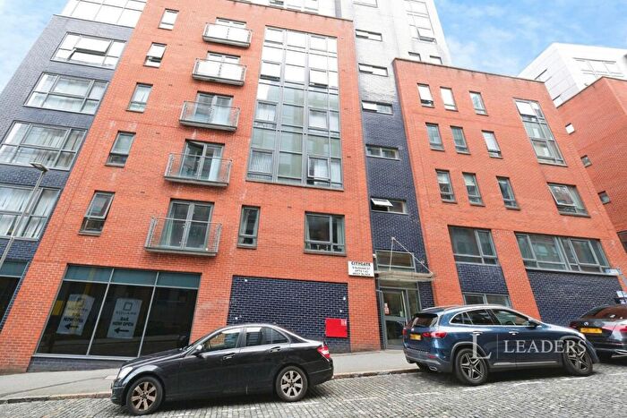 2 Bedroom Flat To Rent In Oldham Street, Liverpool, Merseyside, L1