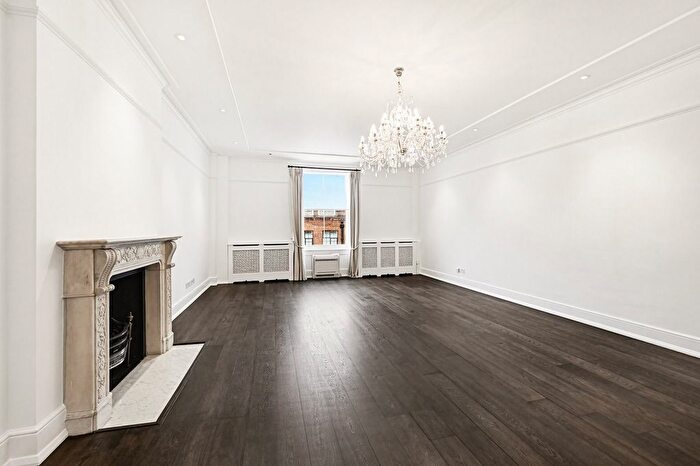 4 Bedroom Terraced House To Rent In Lowndes Square, Knightsbridge, SW1X