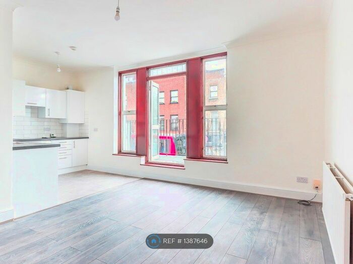 1 Bedroom Flat To Rent In Royal College Street, London, NW1