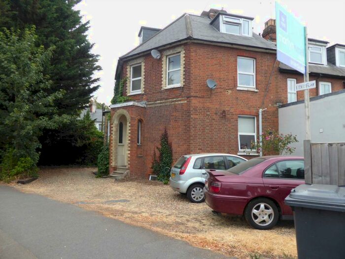 1 Bedroom Flat To Rent In Erleigh Road, Reading, RG1