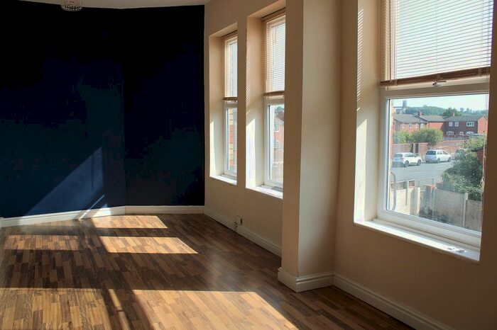 2 Bedroom Flat To Rent In Stanley Road, Kirkdale, Liverpool, L5