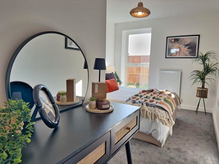 1 Bedroom Apartment For Sale In Croft Gardens, Dunnock Close, Knebworth, SG3