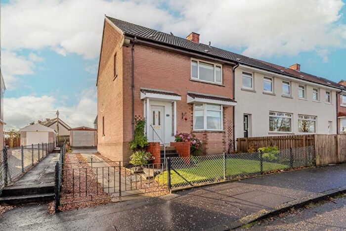 3 Bedroom Semi Detached House For Sale In Campsie View, Muirhead, G69