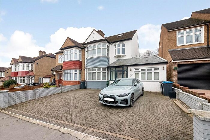 5 Bedroom Semi Detached House For Sale In Shirley Avenue, Croydon, CR0