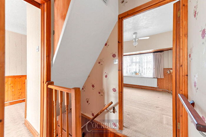 2 Bedroom Semi-Detached House For Sale In Monmouth Close, Welling, DA16