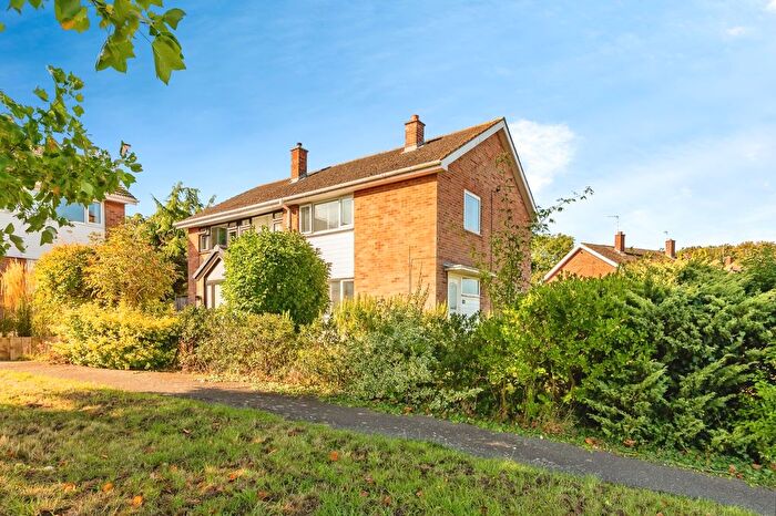 3 Bedroom Semi-Detached House For Sale In Musters Road, Bingham, Nottingham, NG13