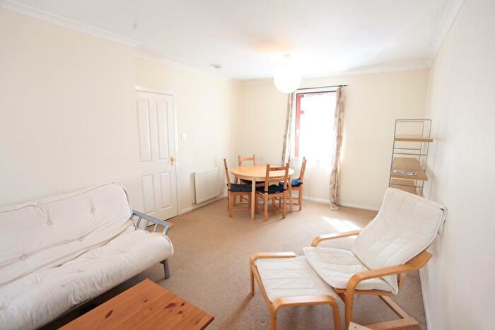 2 Bedroom Flat To Rent In East Cromwell Street, Leith, Edinburgh, EH6