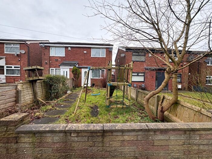 2 Bedroom Semi-Detached House To Rent In Chancery Walk, Chadderton, Oldham, OL9
