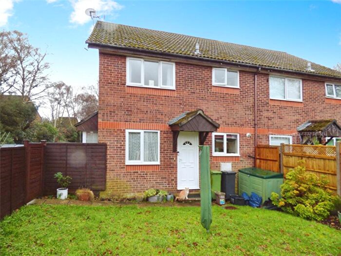1 Bedroom End Of Terrace House For Sale In The Badgers, Netley Abbey, Southampton, SO31