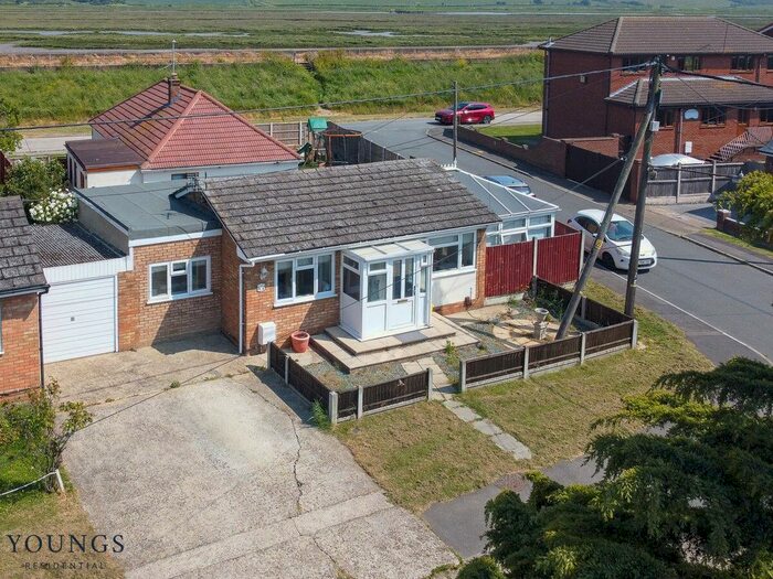 2 Bedroom Detached Bungalow For Sale In Athos Road, Canvey Island, SS8