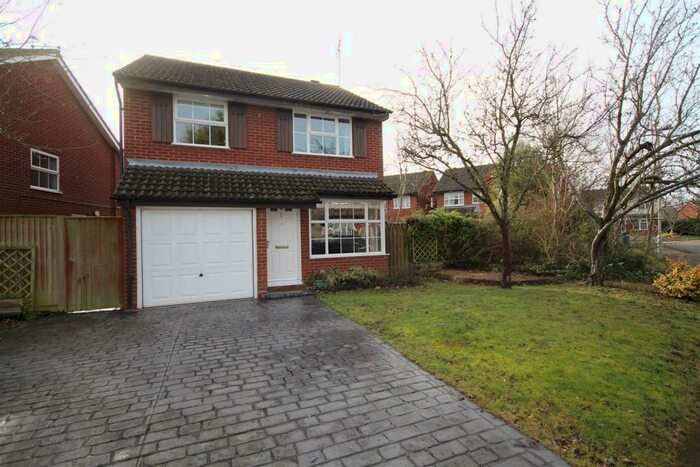 3 Bedroom Detached House To Rent In Herald Way, Reading, RG5