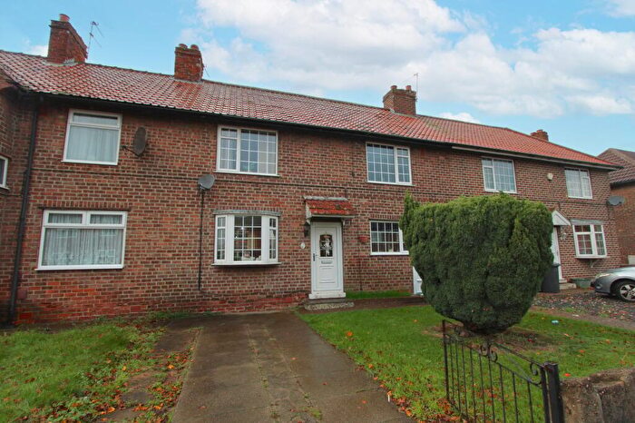 3 Bedroom Terraced House For Sale In Beech Road, Armthorpe, Doncaster, DN3