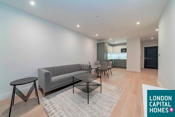 1 Bedroom Flat To Rent In Chapman House, Filmworks Walk, London, W5