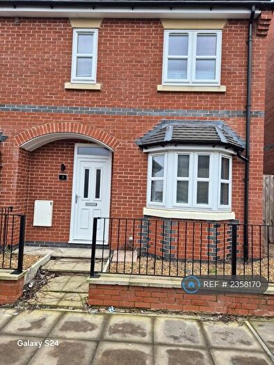 3 Bedroom Semi-Detached House To Rent In Heathfield Avenue, Crewe, CW1