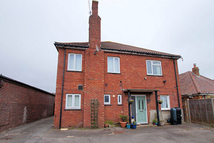 1 Bedroom Flat For Sale In White Hart Lane, Portchester, PO16