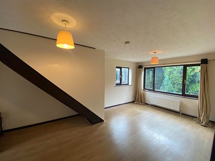 1 Bedroom Apartment To Rent In Holly Hill, Southampton, SO16