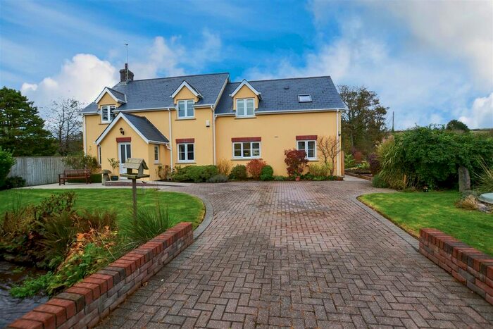 5 Bedroom Detached House For Sale In Manorbier Newton, Tenby, SA70