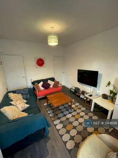 3 Bedroom Terraced House To Rent In Coombe Road, Sheffield, S10