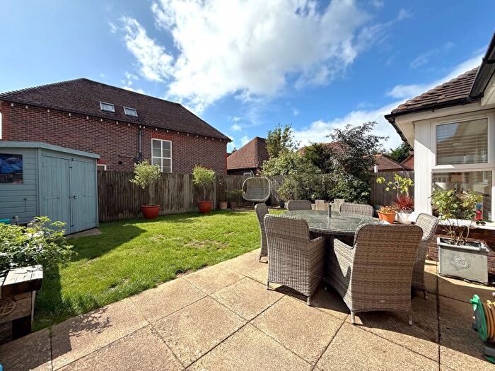 4 Bedroom Detached House For Sale In Westergate, Chichester, PO20