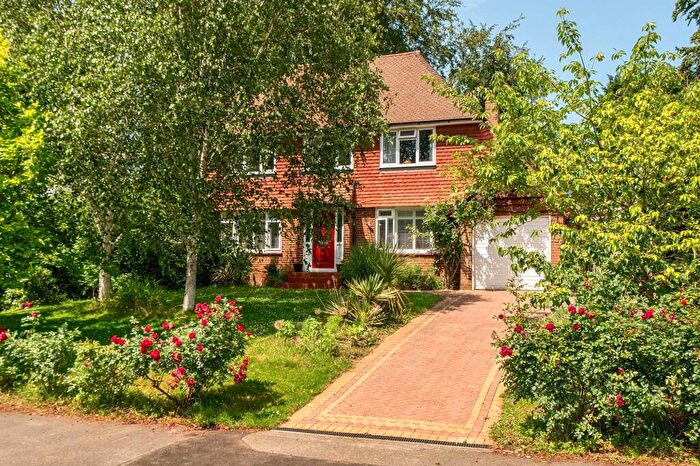 4 Bedroom Detached House For Sale In The Netherlands, Coulsdon, CR5