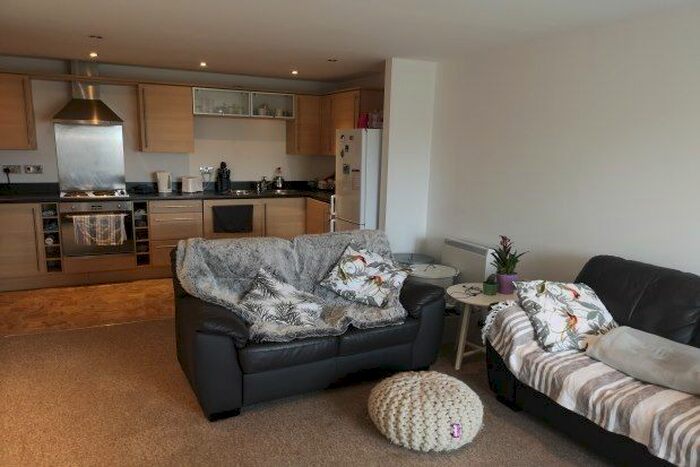 2 Bedroom Flat To Rent In Bryers Court, Warrington, WA2