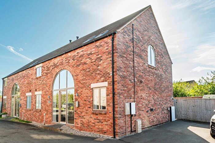 3 Bedroom Semi-Detached House For Sale In Andrews Lane, Willington, CV36