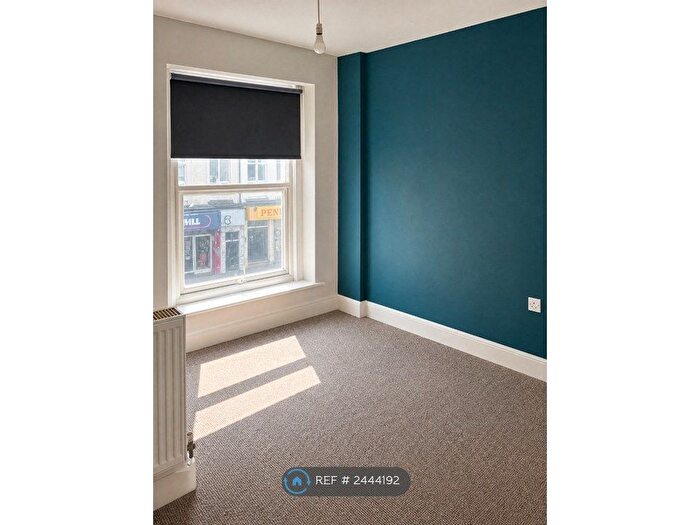 1 Bedroom Flat To Rent In Marine Road, Abergele, LL22