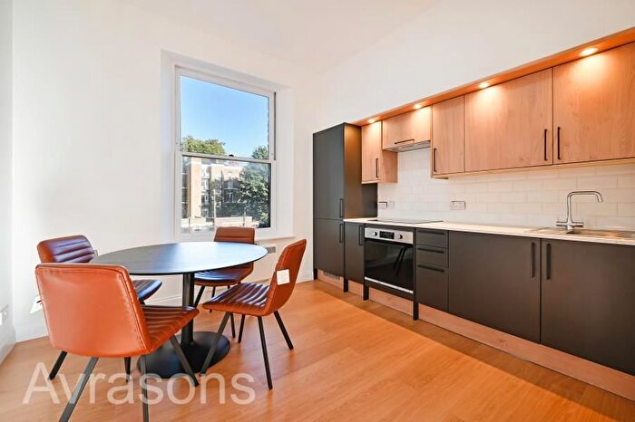 1 Bedroom Flat To Rent In Clapham Road, London, SW9