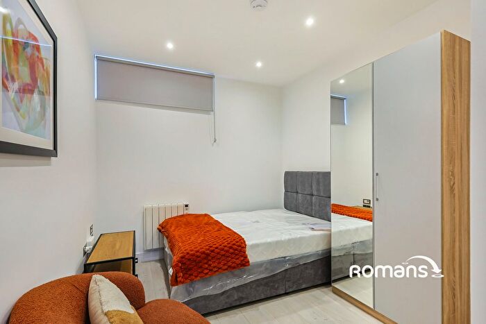 Studio To Rent In Duke Street, Reading, Berkshire, RG1