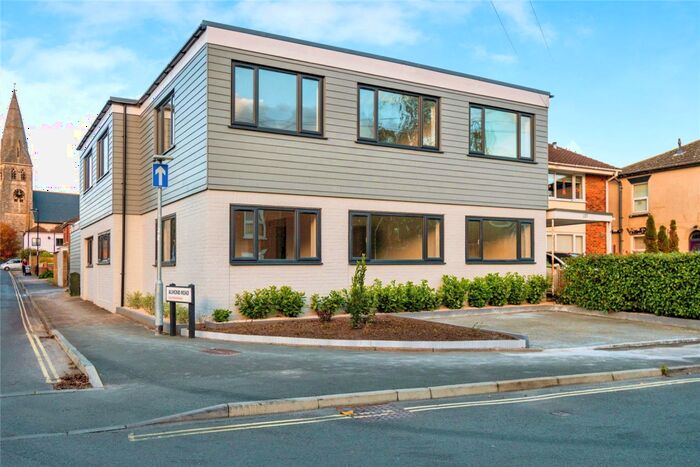 1 Bedroom Apartment To Rent In Brook House, Millbrook Road East, Southampton, SO15