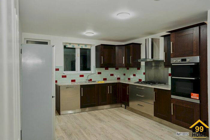 4 Bedroom End Of Terrace House To Rent In Charles Rd, London, Ealing, W13