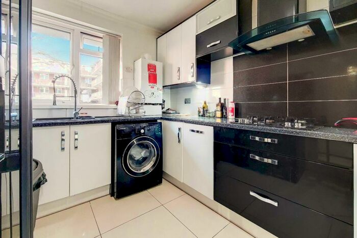 3 Bedroom Flat To Rent In Bridgeway Street, NW1