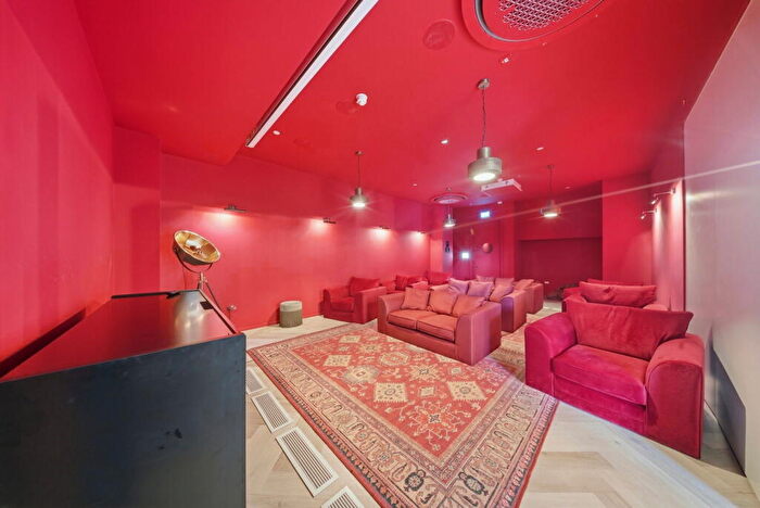 Studio To Rent In Lowlands Road, Harrow, HA1