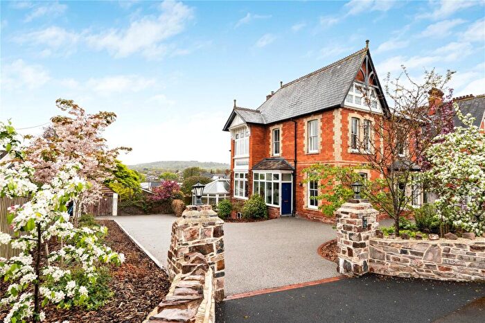 6 Bedroom Detached House For Sale In The Avenue, Tiverton, Devon, EX16
