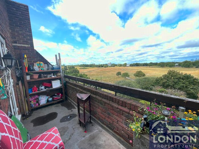 1 Bedroom Flat To Rent In Woolwich Common, Woolwich, London, SE18