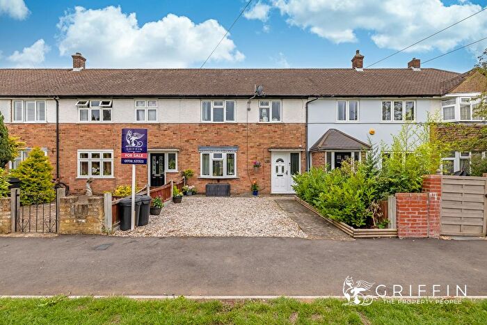 3 Bedroom Terraced House For Sale In Plover Gardens, Upminster, RM14