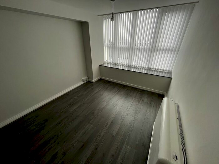 1 Bedroom Flat To Rent In Church Street, St. Helens, WA10
